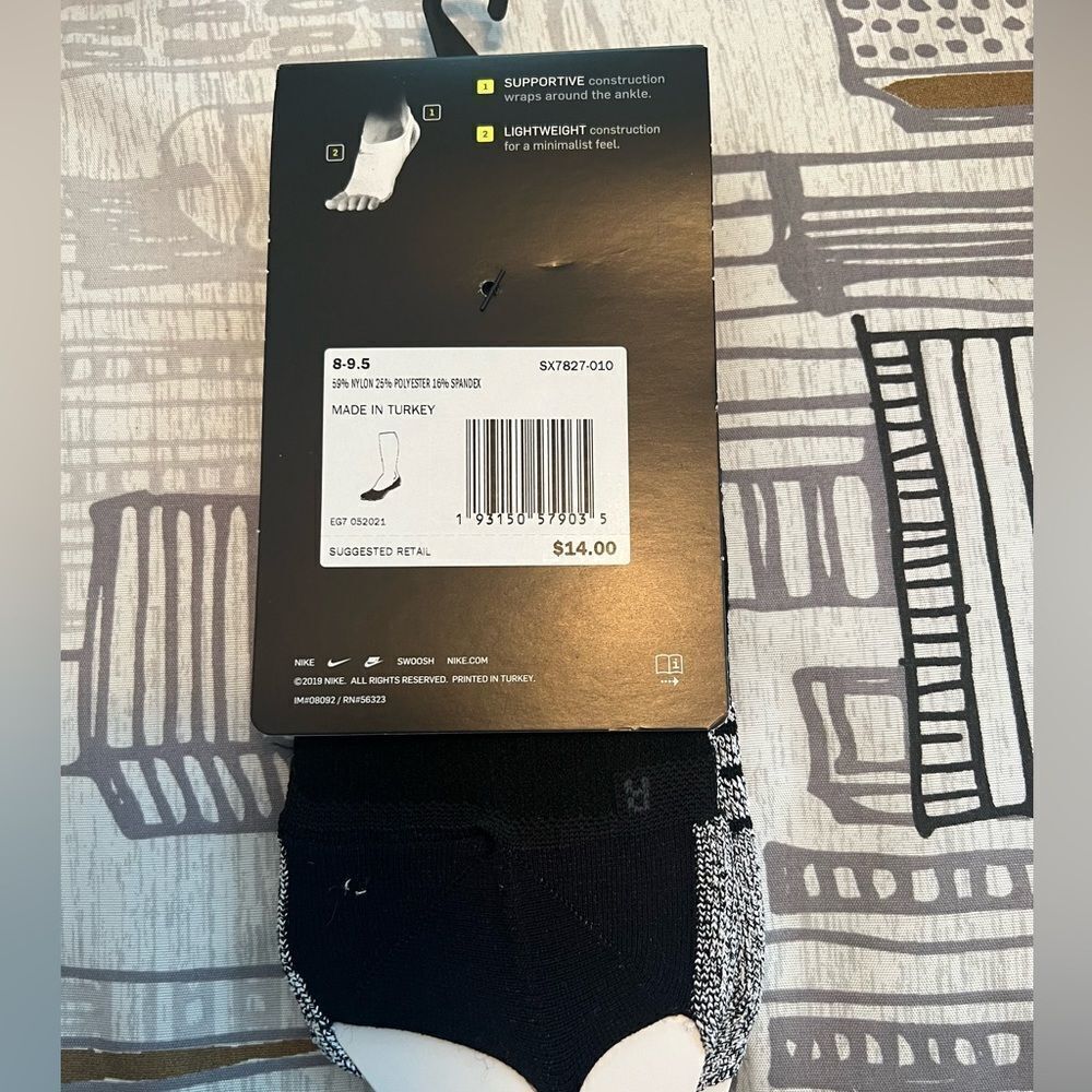 Nike Black Athletic Socks for Performance - Picture 2 of 3